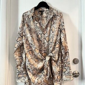 Aqua Tie-front Long Sleeve Faux Wrap Size Large